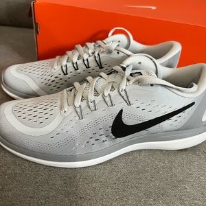 Women’s Nike Flex 2017 Running Shoes